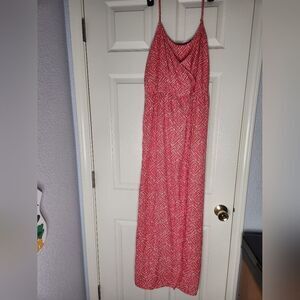 GUESS L Red and White Pattern Wrap Front Spaghettie Tie Straps Women Maxi Dress